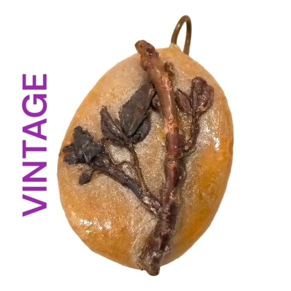 🍁2/30🍁Vntg Artisan handcrafted Natural Statement pendant Handmade lightweight - Picture 1 of 15